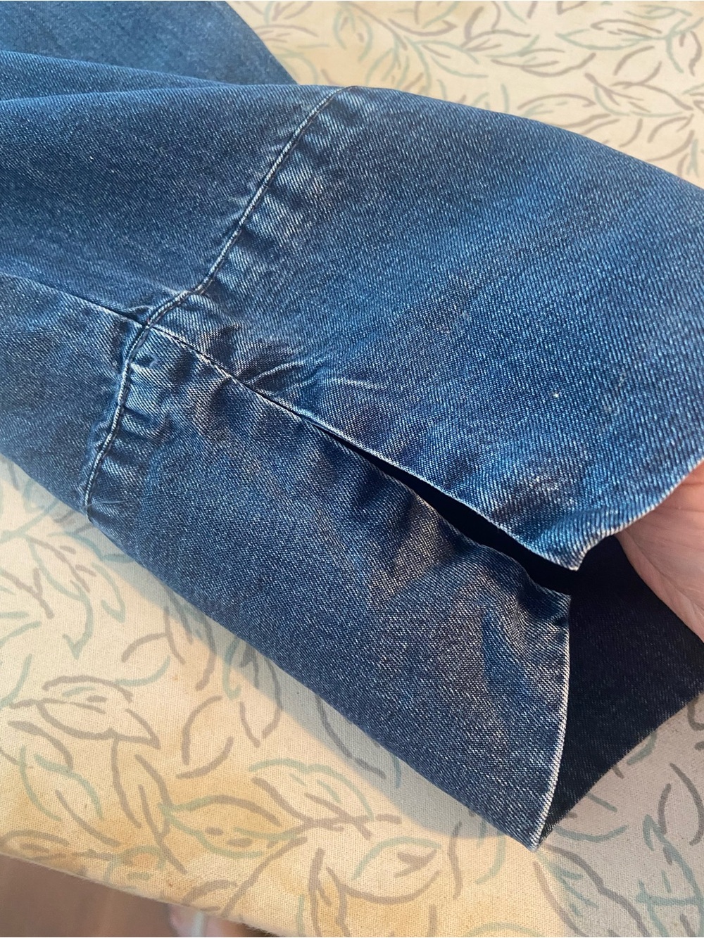 Denim V-Neck Shift Dress in Deep Blue - Picture 3 of 7